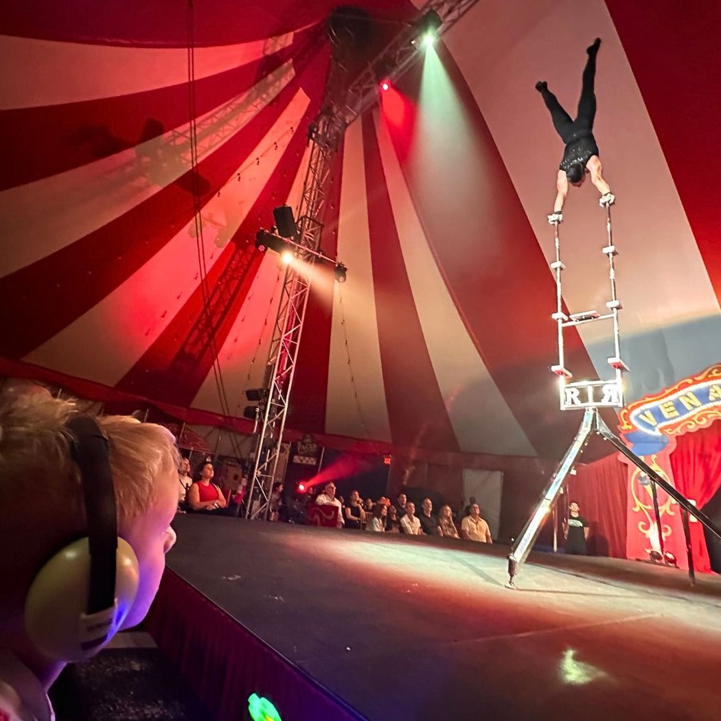 Venardos Circus: FAR BEYOND 2