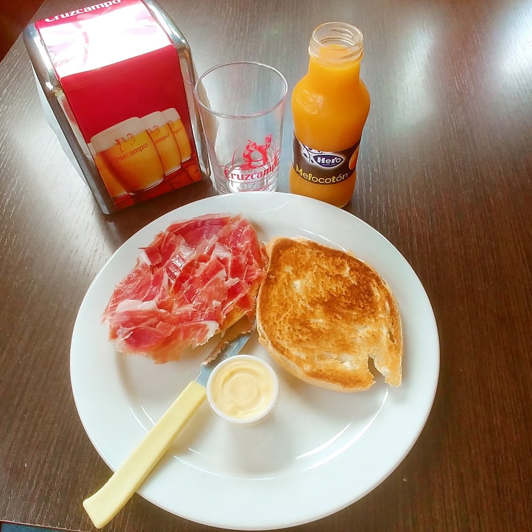 Cervecería bar el cachorro 1