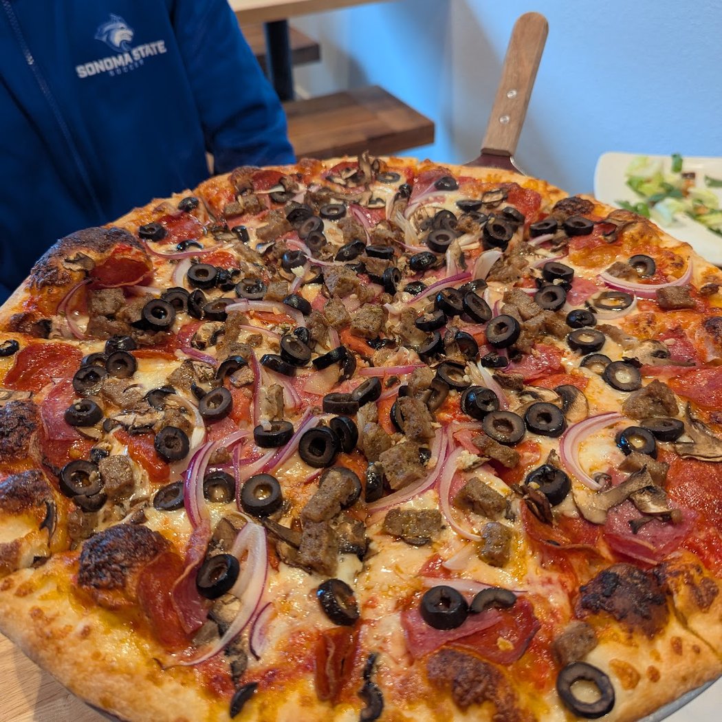 Sal's Pizzeria Cotati 1