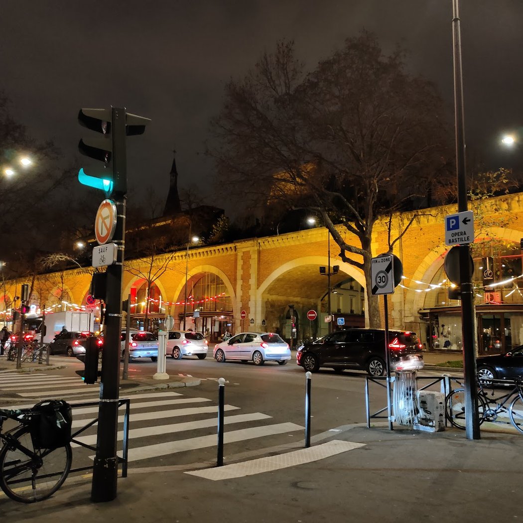 Explore the Viaduc des Arts 3