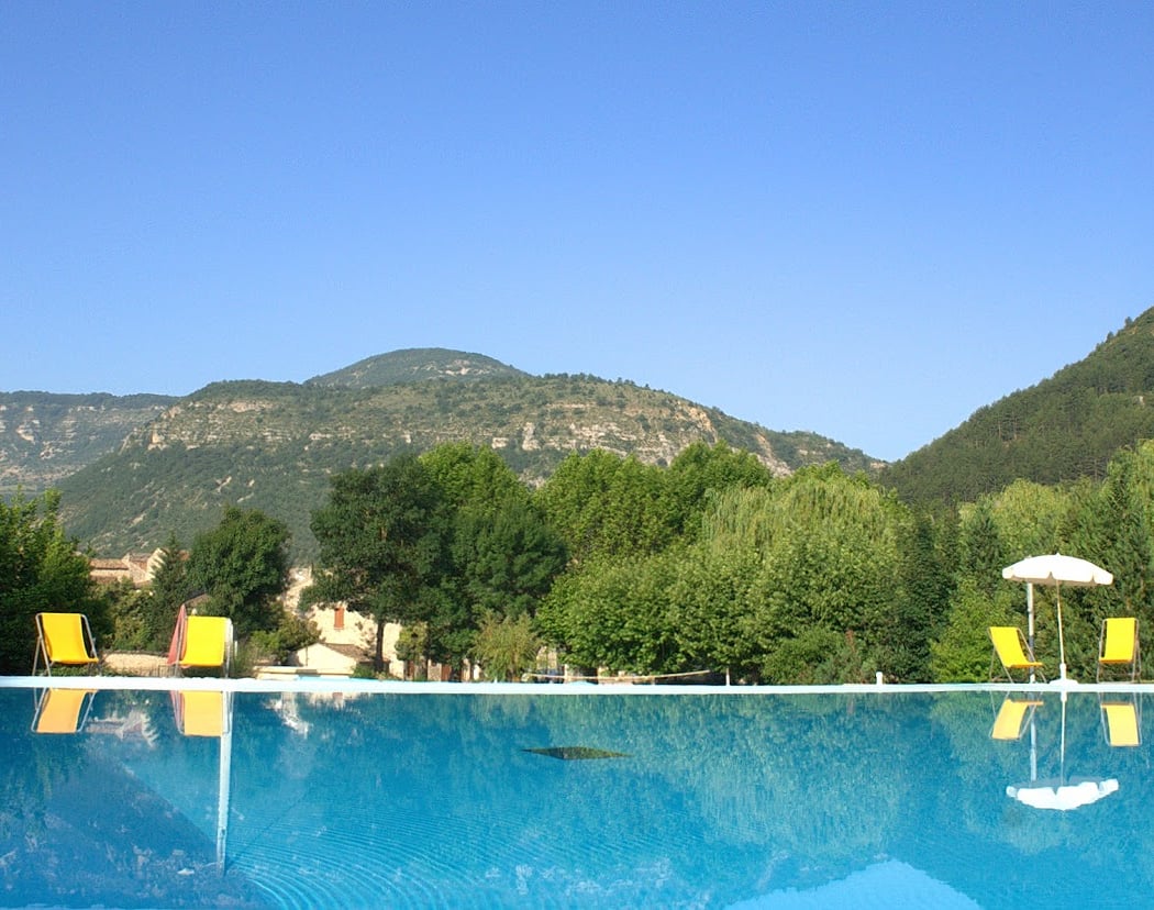 Neaclub Les Lavandes Drôme Provençale | Village Club À Rémuzat 1