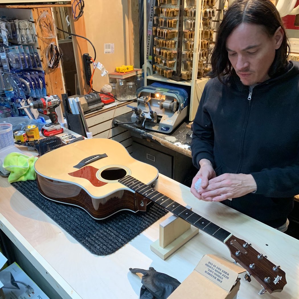 Brothers Guitar & Record Shop - Buy, Sell, Repair & Maintenance 1