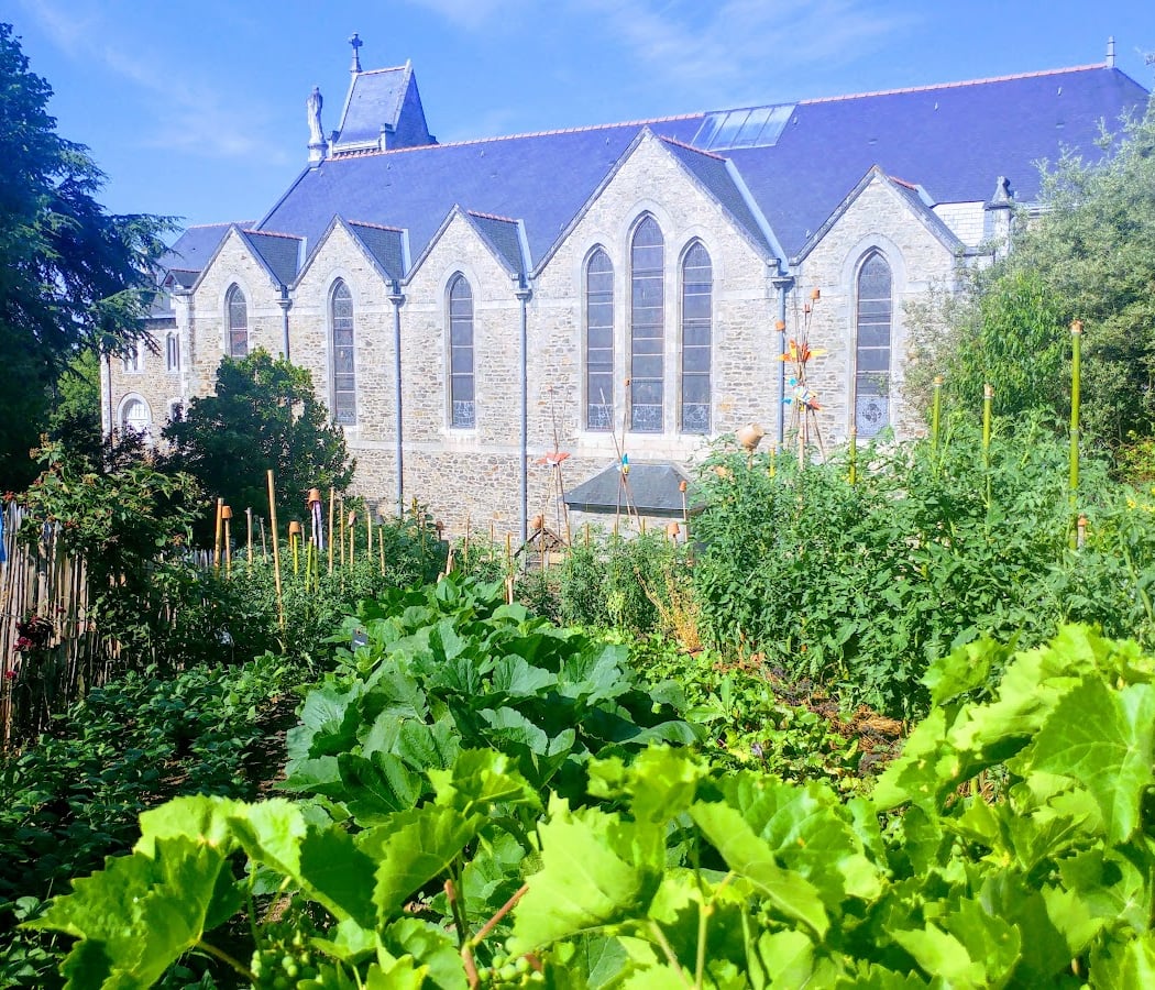 Oblate Park 3