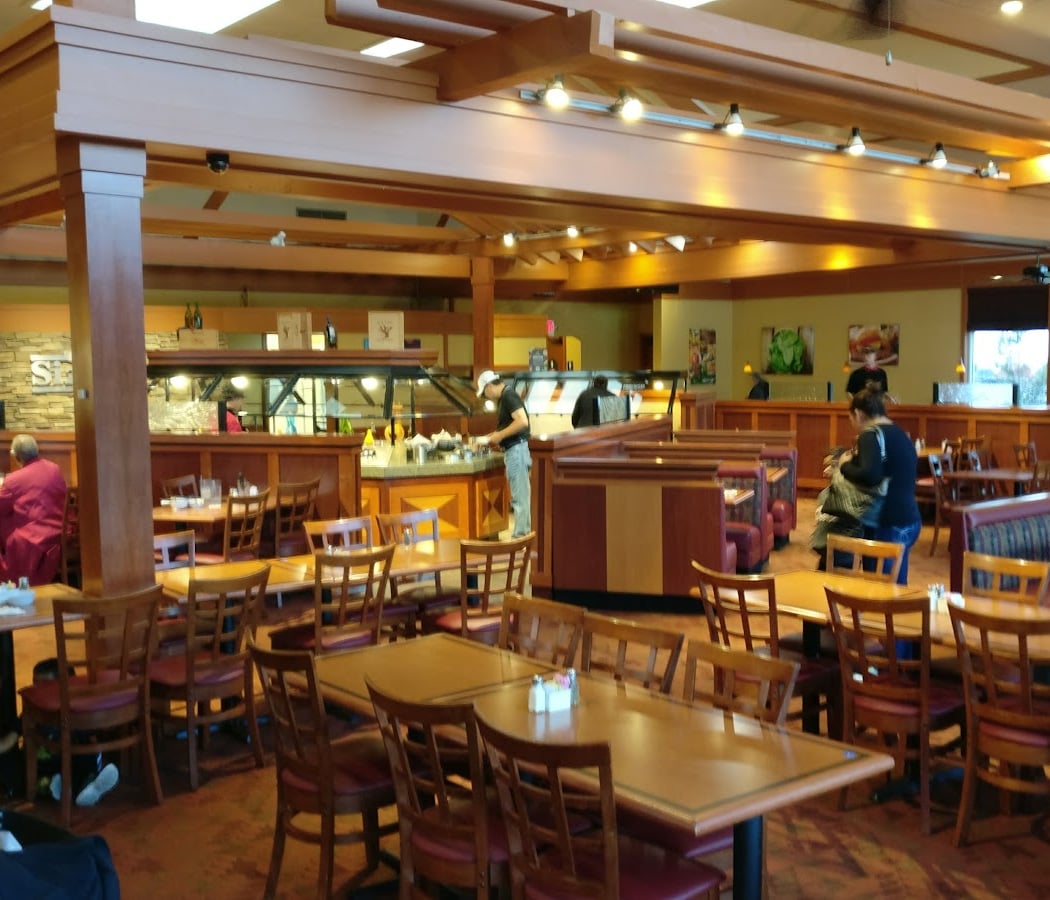 Pinole Vista Shopping Center 3