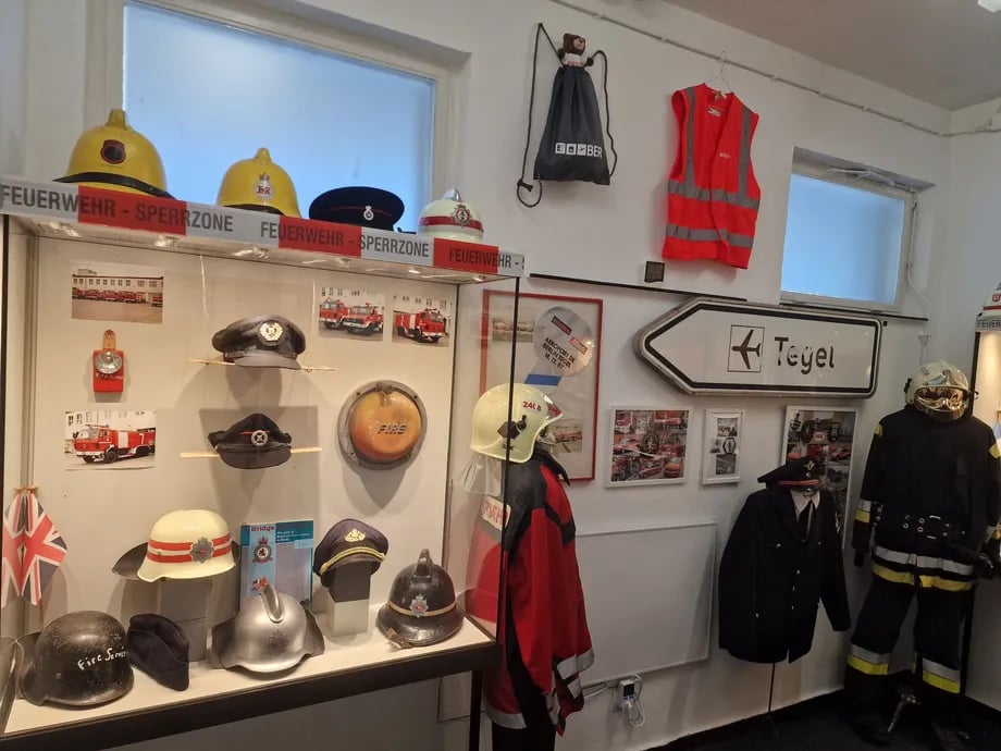 Die Flughafenfeuerwehren von Berlin 1