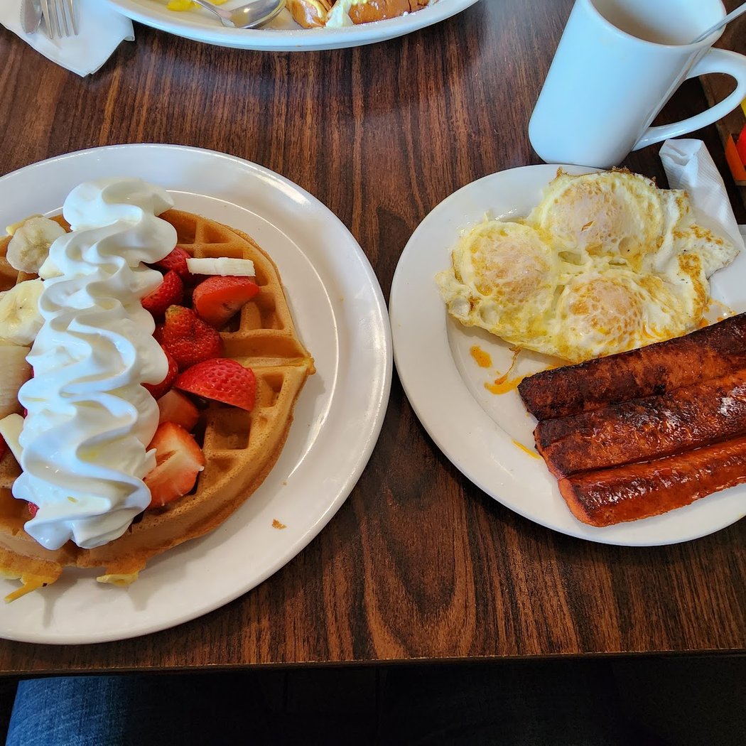 Rosy's Cafe 1