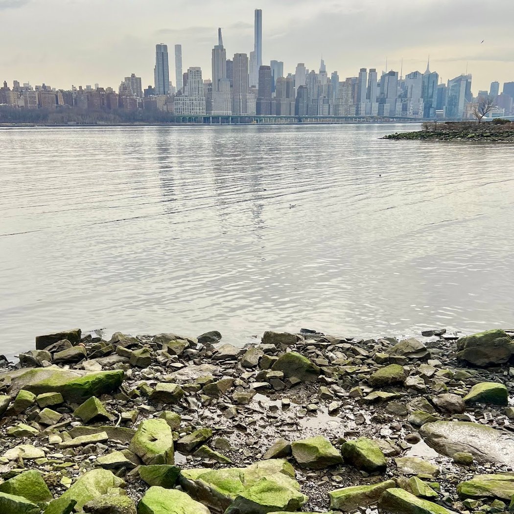 Hudson River Waterfront Walkway 2