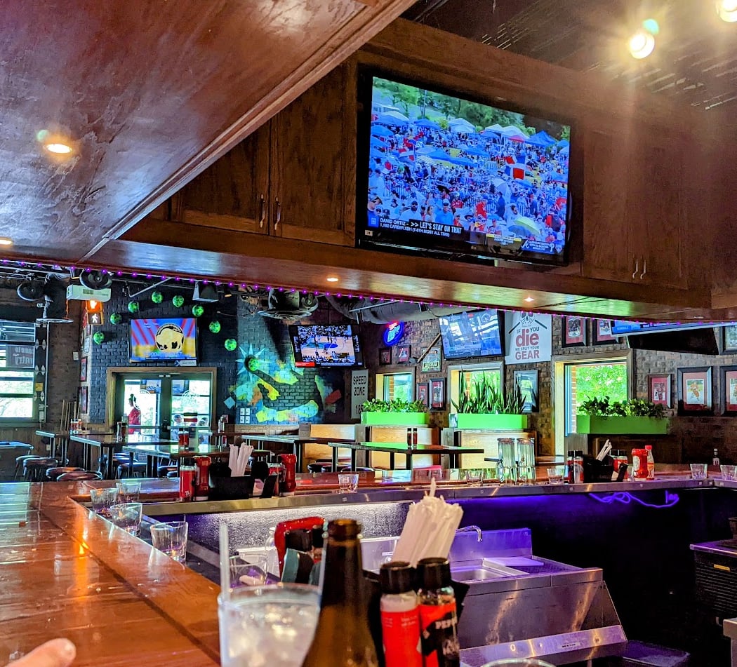 Carolina Ale House - Winston-Salem 2
