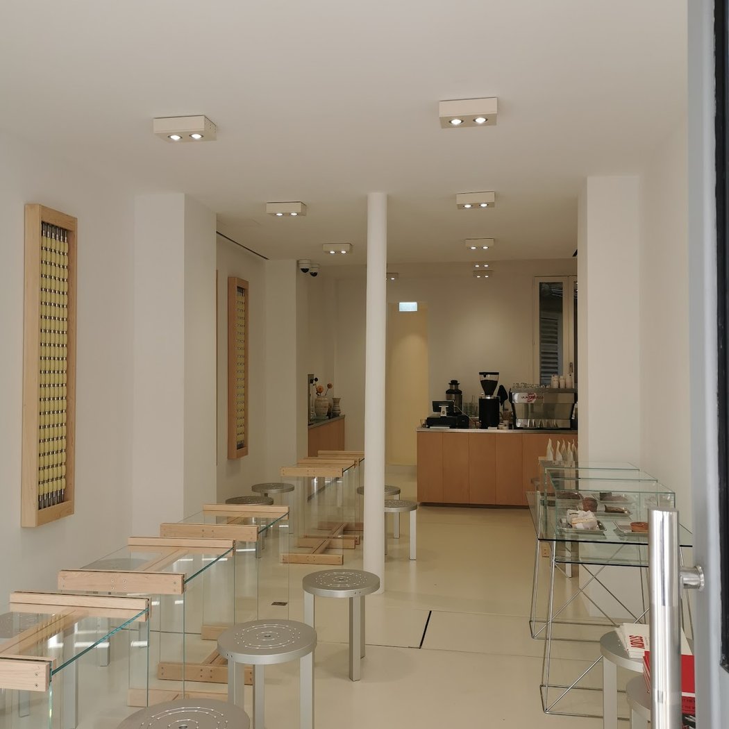 THE Café NEXT DOOR 2