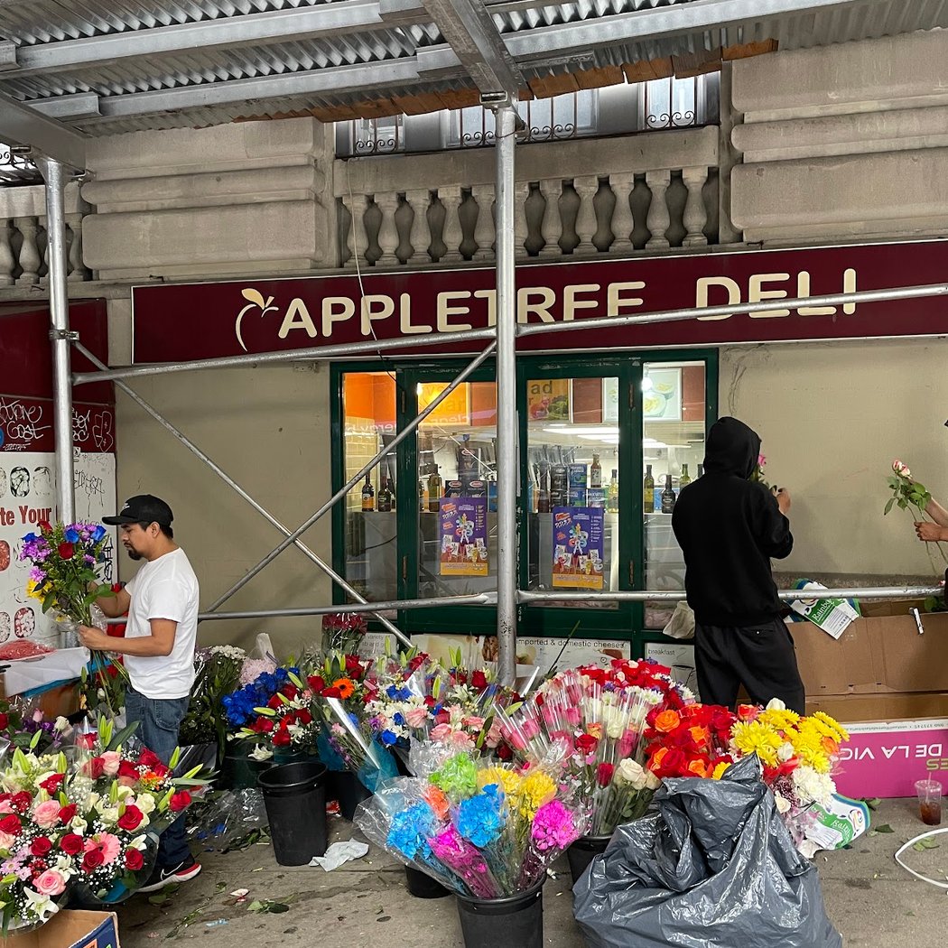 Appletree Market 2