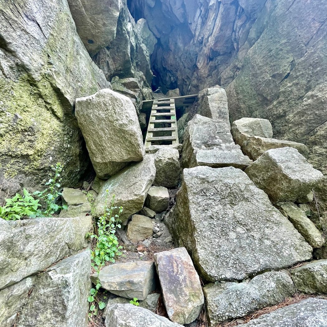 Labyrinth Trailhead 3