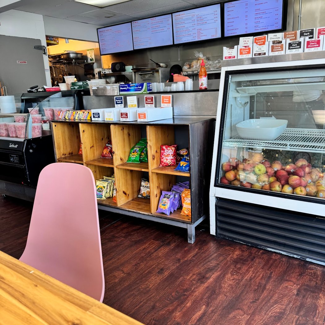 Emmita’s Café 2