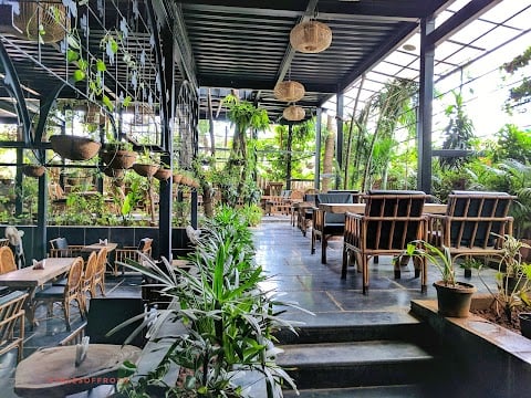 La Casa Brewery + Kitchen 2