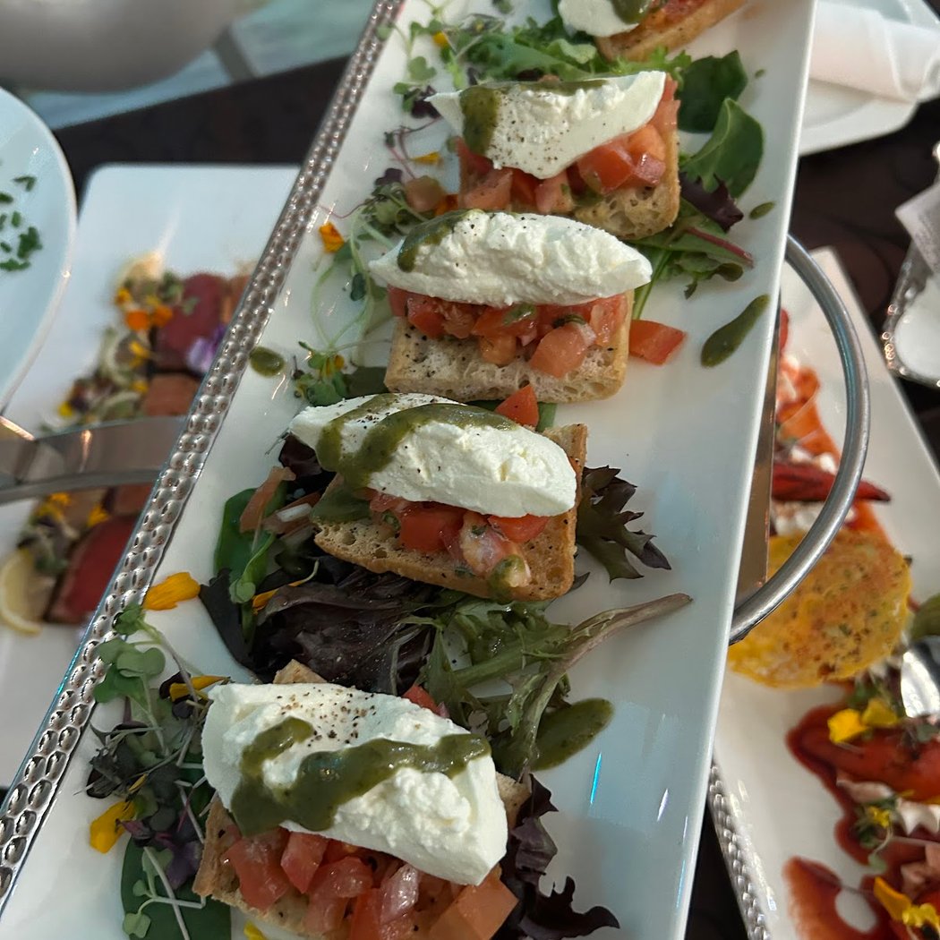 Trend Restaurant & Lounge 3