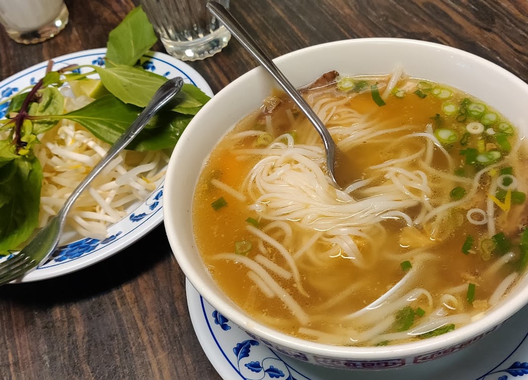 Dac Phuc Restaurant 3