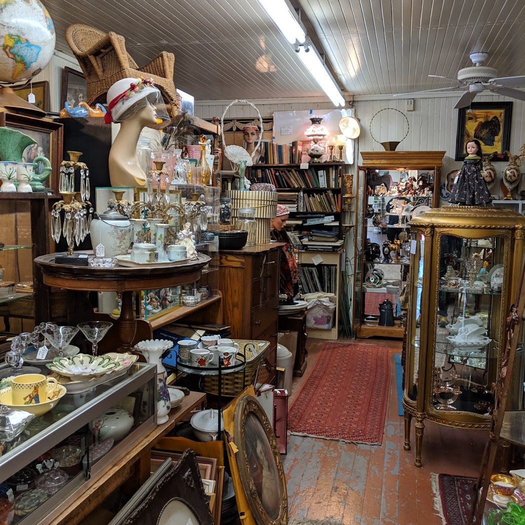 Blue Door Antiques 3