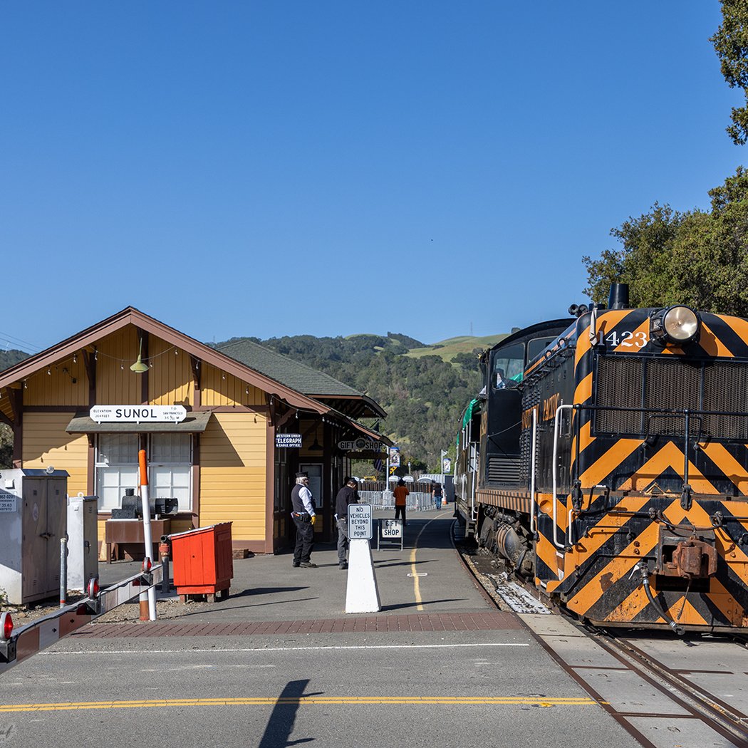 Scenic Journeys through Niles Canyon 2