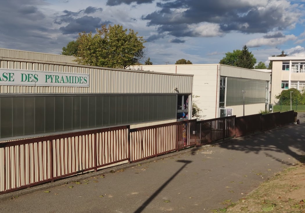 Gymnase Des Pyramides 1
