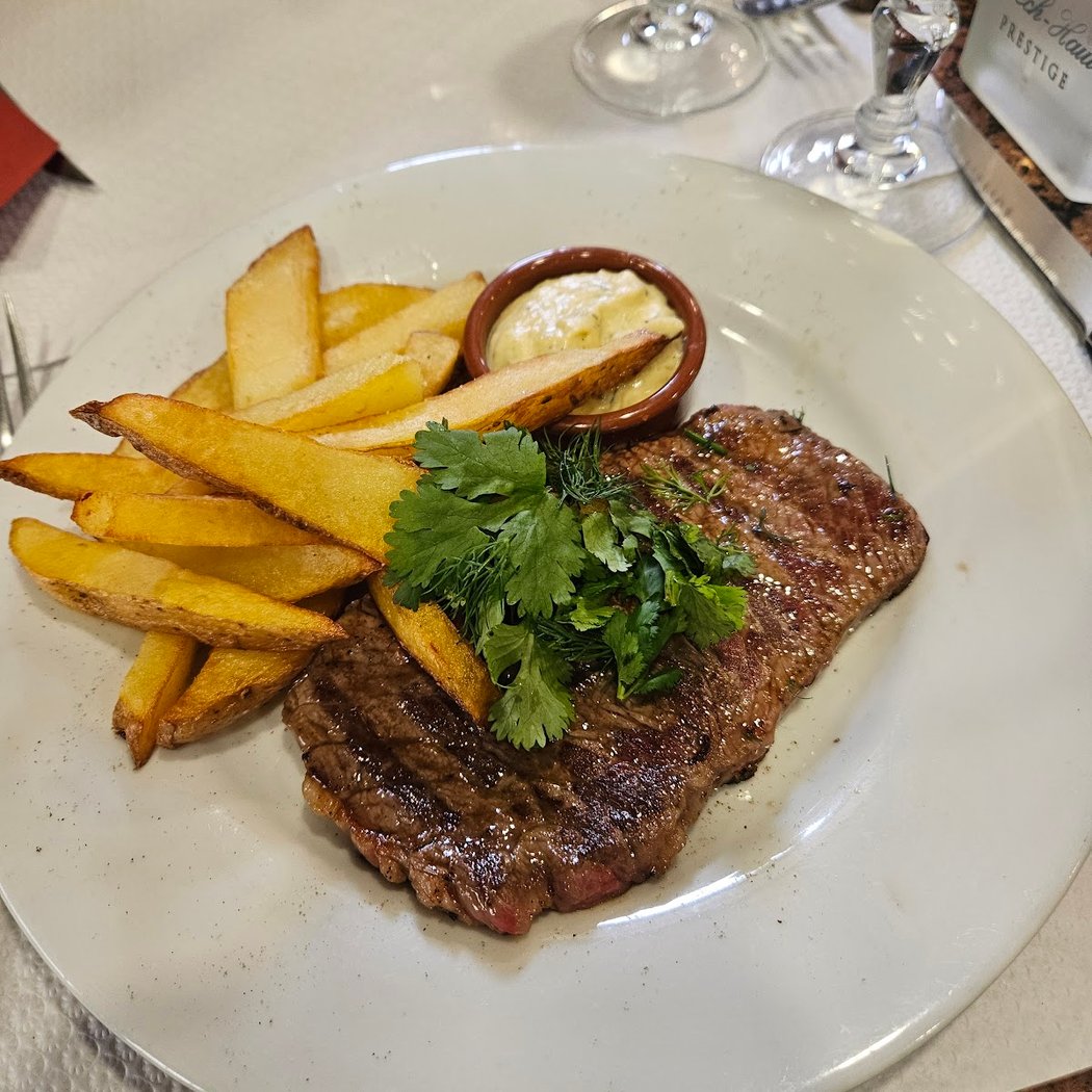 brasserie restaurant hotel la place Malakoff 1