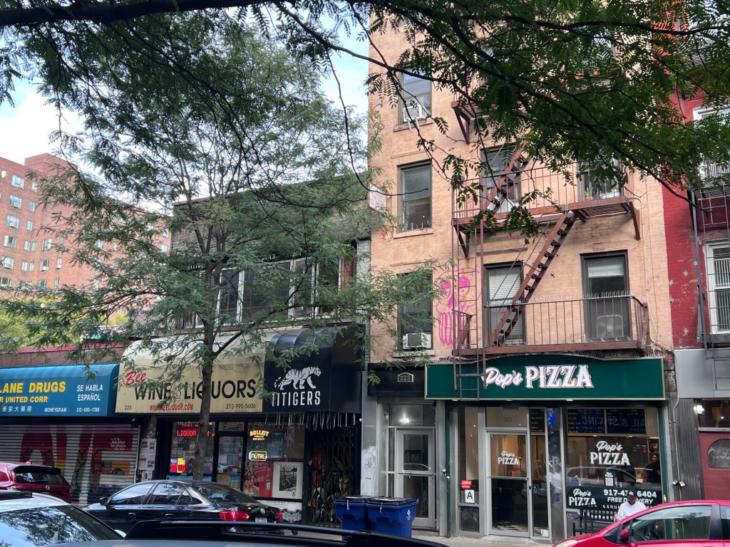 Pop’s Pizza of East Village 2