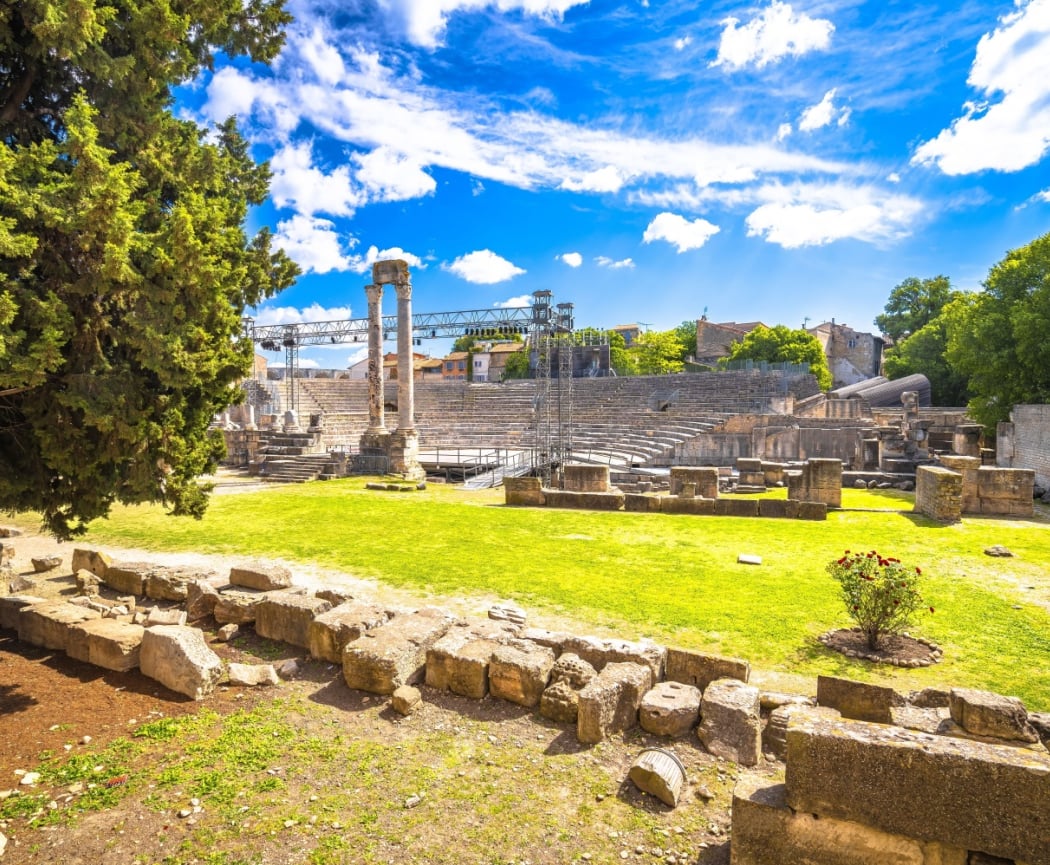 Arles 2