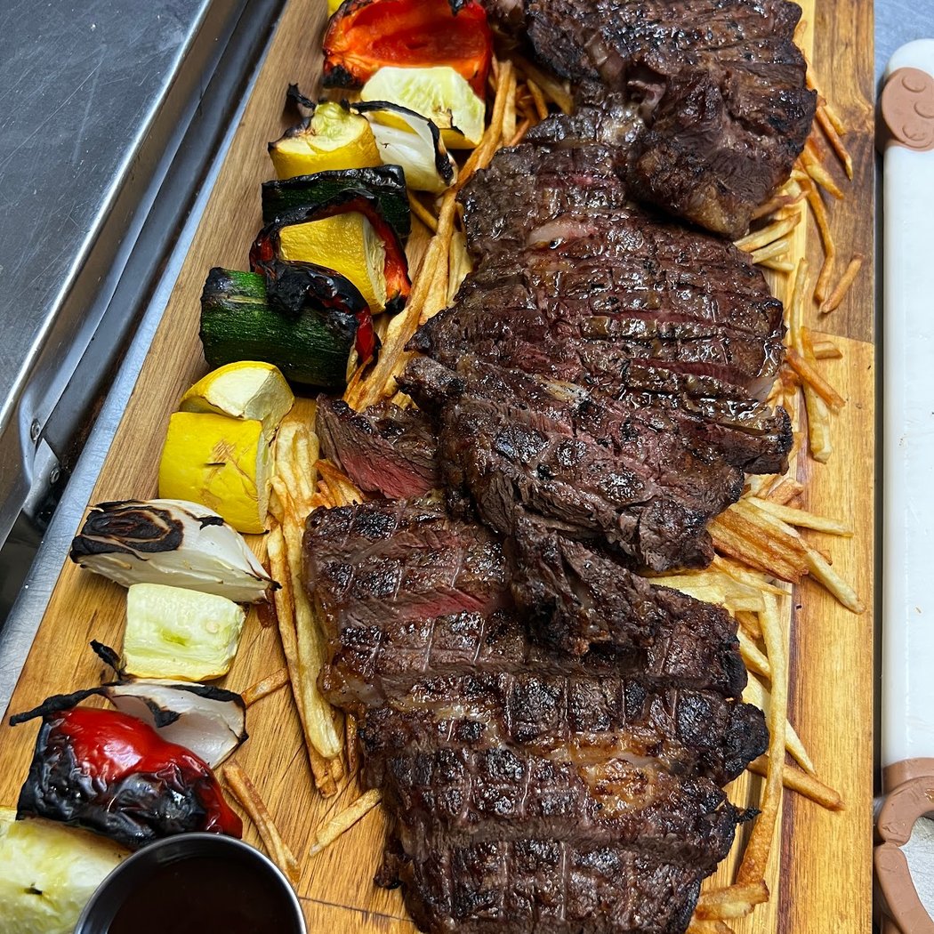 Salute Restaurant 1
