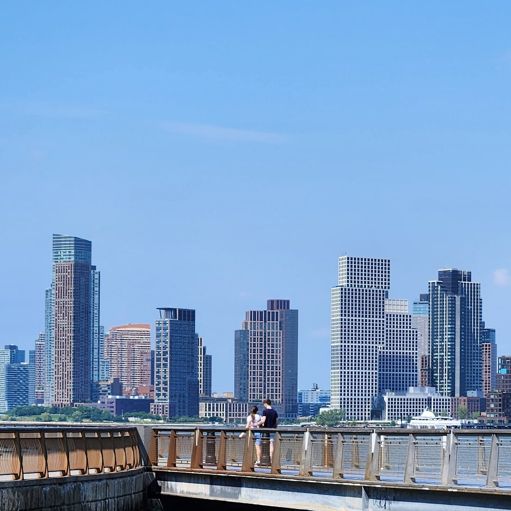 East River Promenade 1