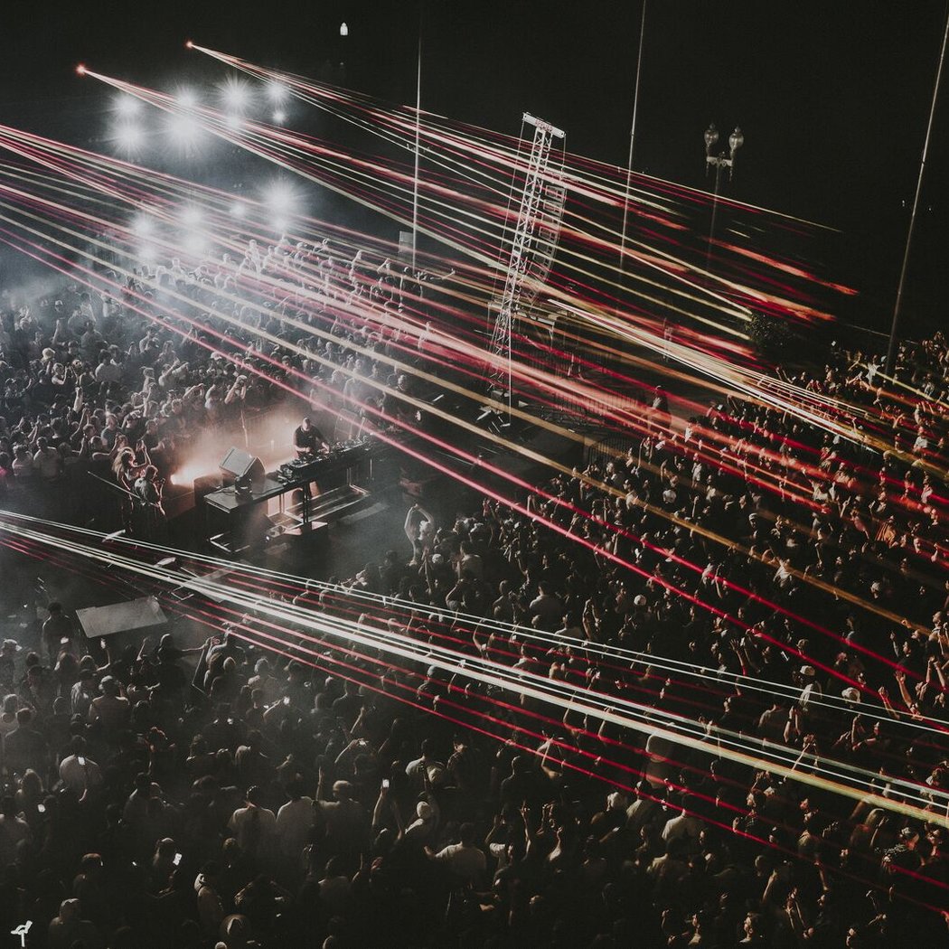 Zhu – On The Move 2