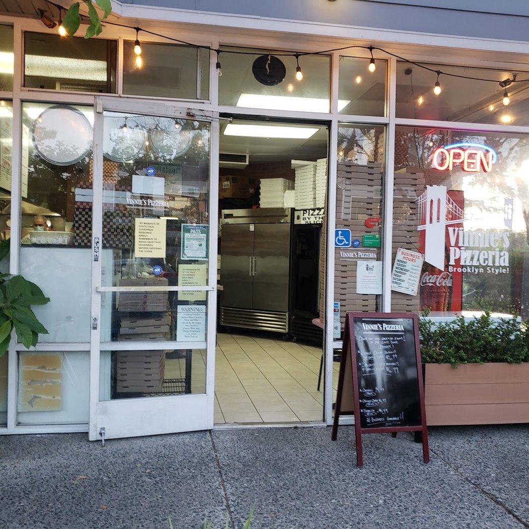 Vinnie's Pizzeria 2