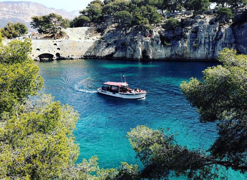 TIKI Cassis - Visite des calanques en bateau 1