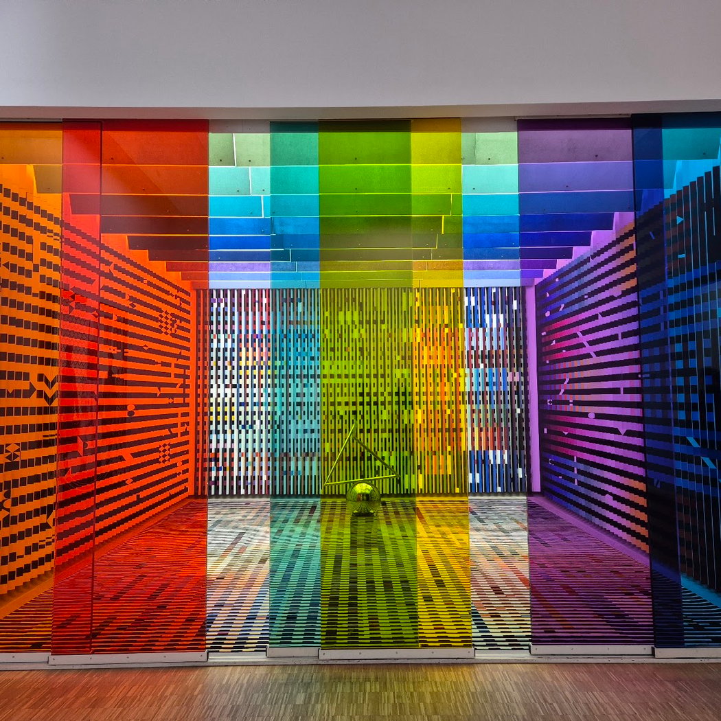 Visite dans l'exposition « Corps à corps » 1