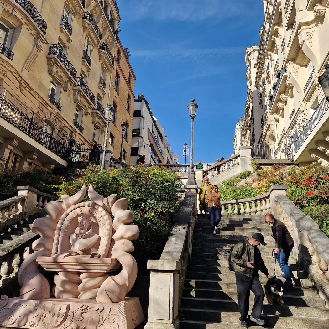 Luís de Camões Monument 2