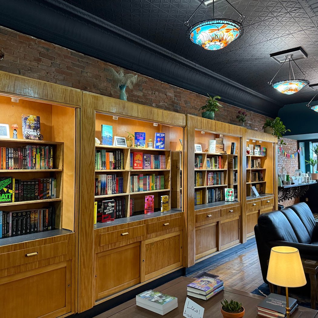 Book Love Bar 1
