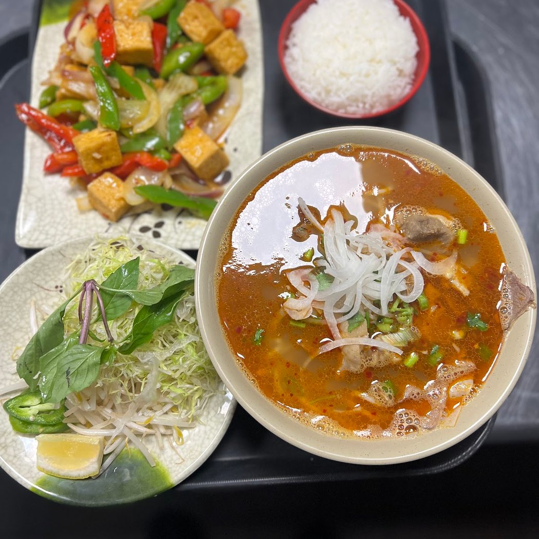 Pho Dragon Restaurant 3