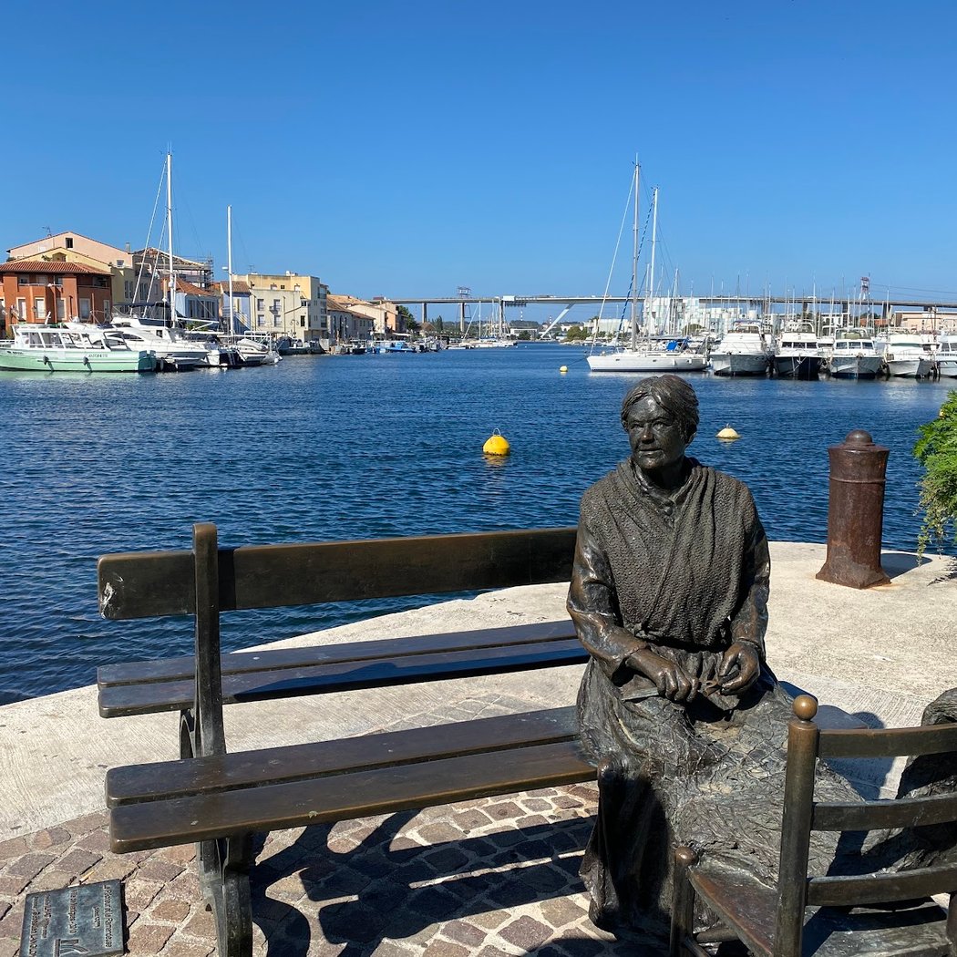 Statue "Le Pécheur et la Ramendeuse" 2