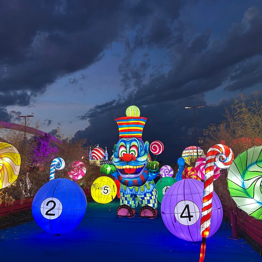 This is Wonderland 2