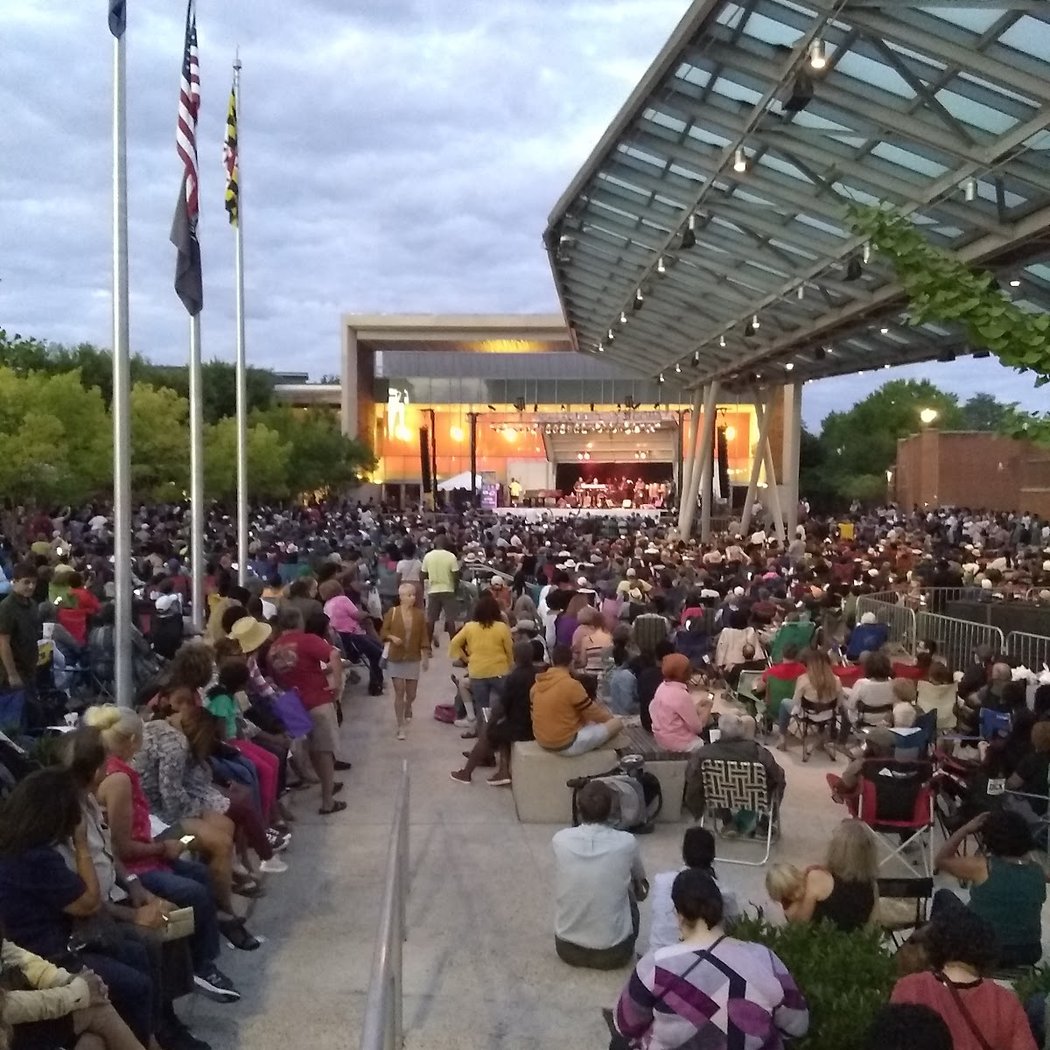 Veterans Plaza 2