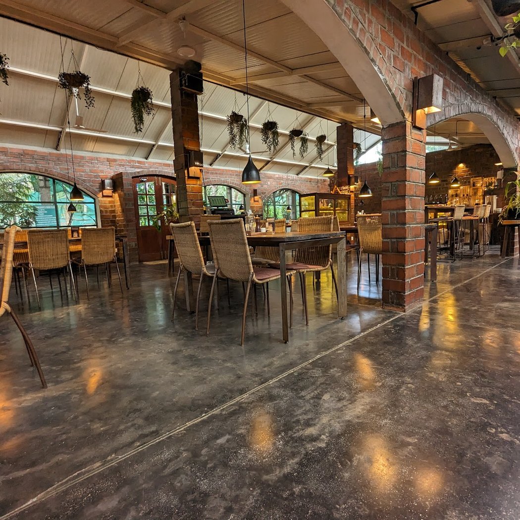 Farmhouse Kitchen & Bakery 3