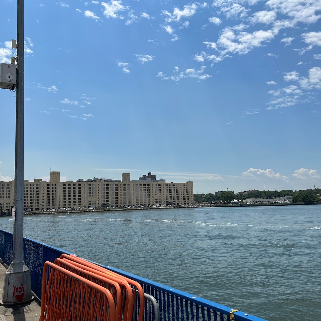 Pier 4 4