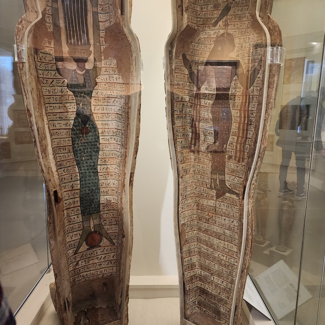 Tiny, Shiny, and Clear: Capturing Impossible Artifacts in 3D 4