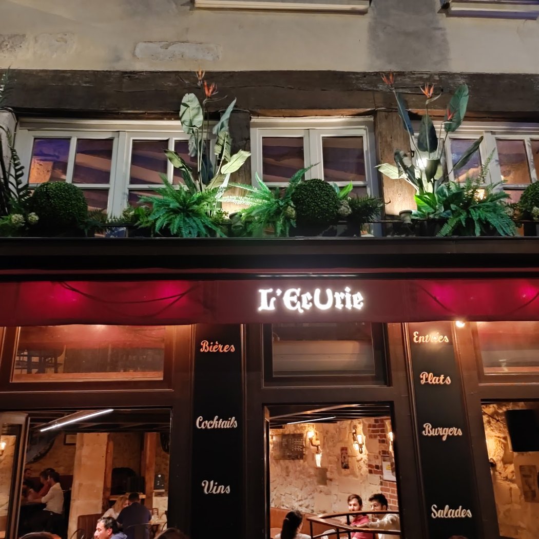 L'Écurie 2