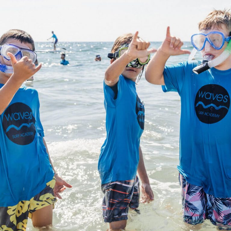 Waves Surf Academy 2