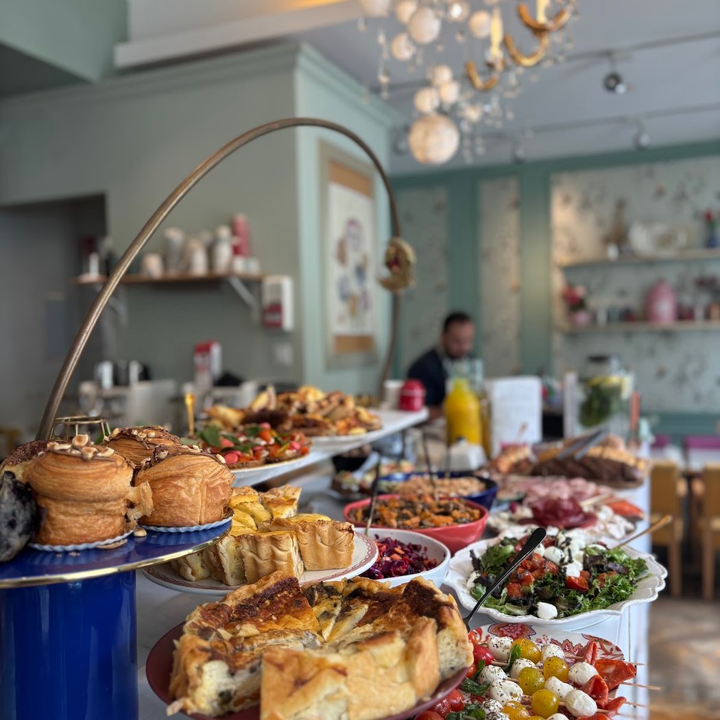 Brunch at Chez Molly 4