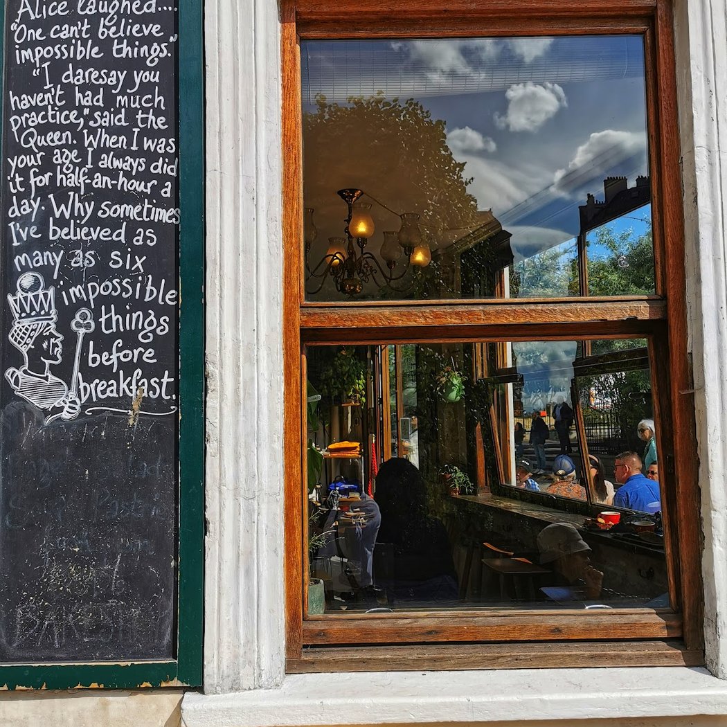 Cherche des trésors littéraires dans le quartier Latin 1