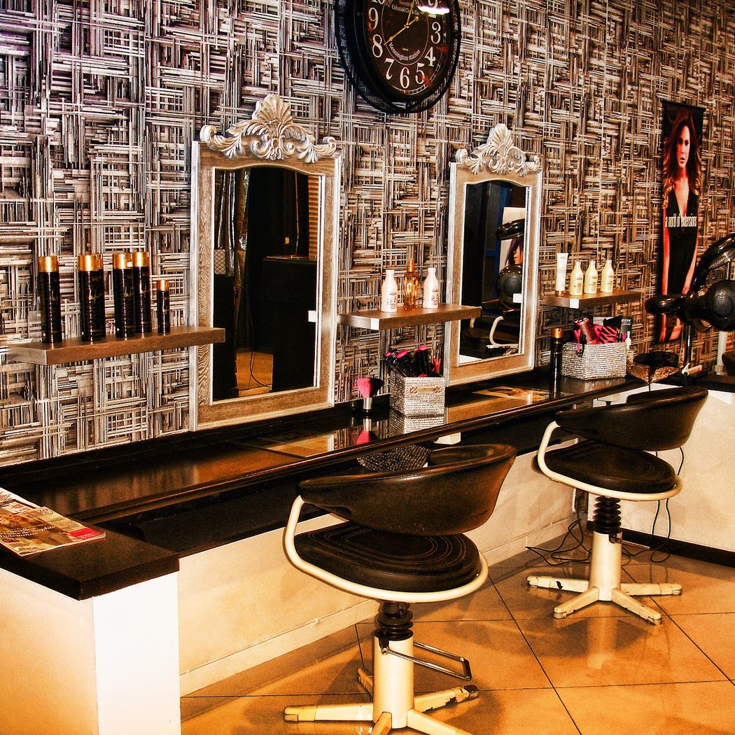 Centre Commercial Jean Mermoz (salon de coiffure) 1