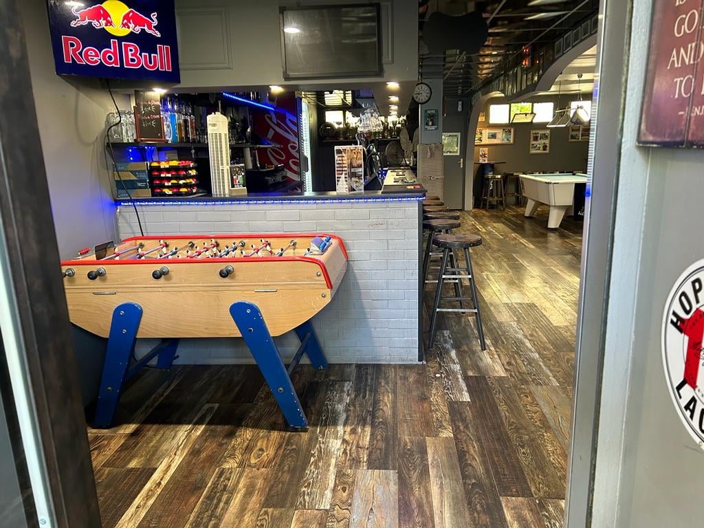 Phoenix Bar 2