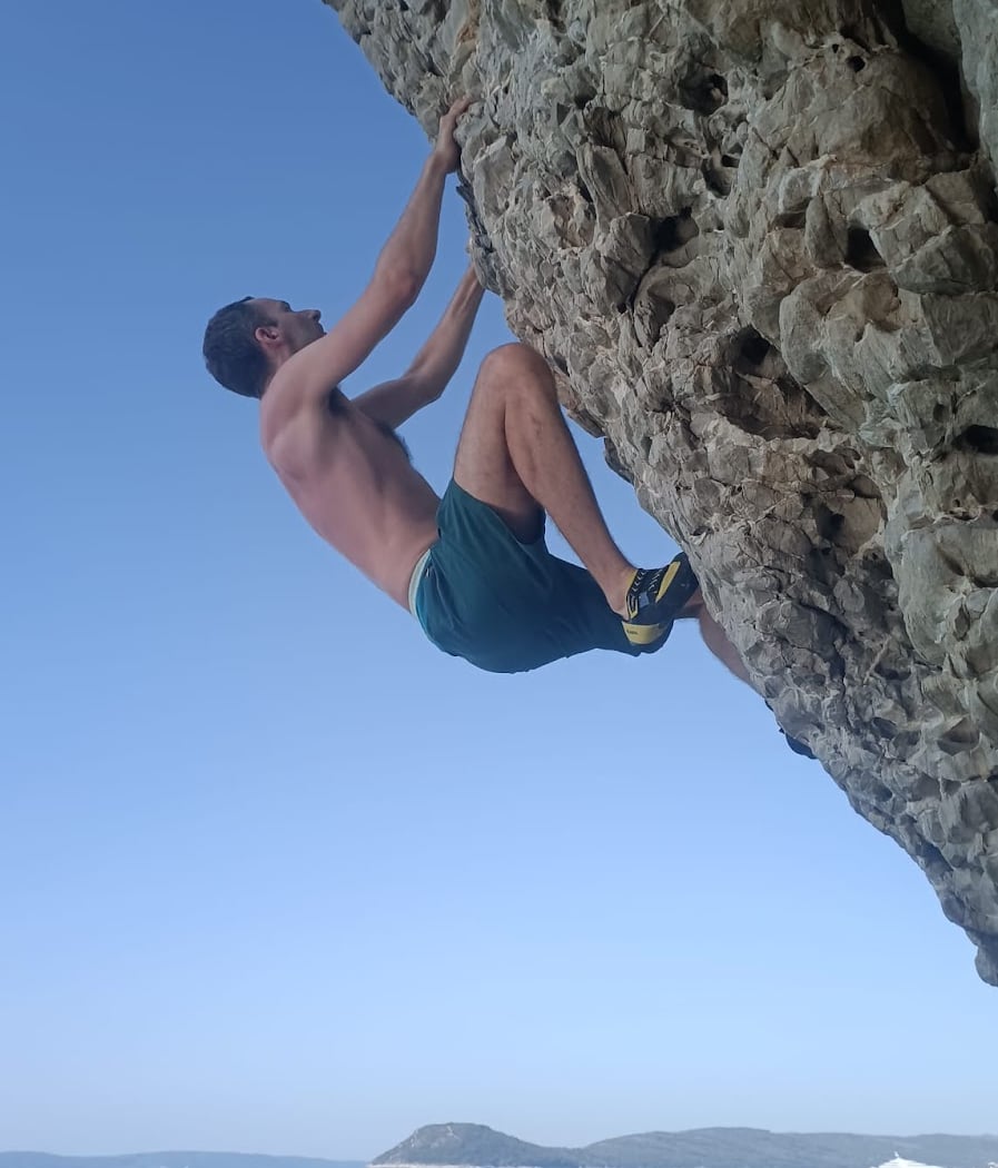 Deep Water Solo & Cliff Jumping Tours in Split By Given2Fly Adventures 3