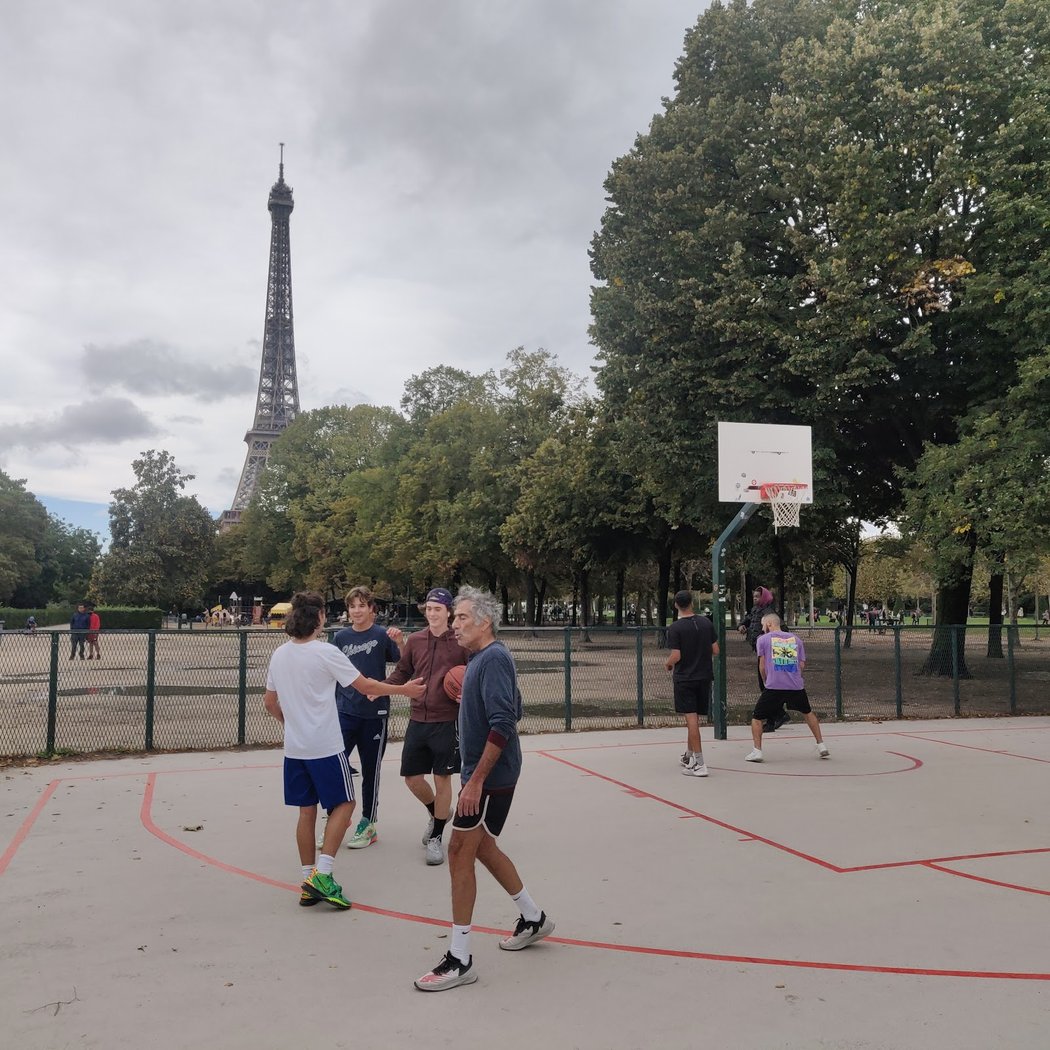 Terrain de basket du Champ de Mars 🏀 4
