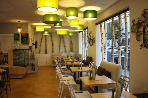 Ozik Cafeteria 2