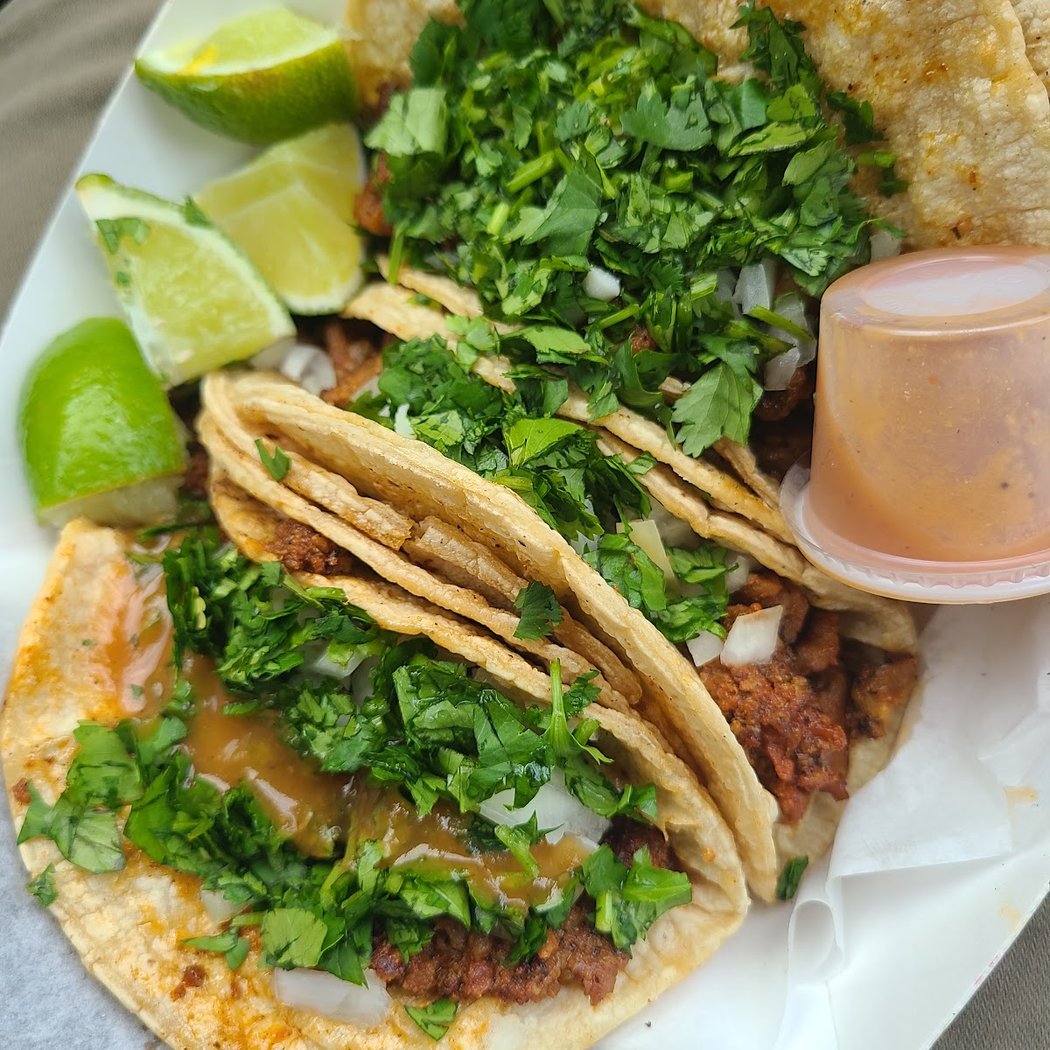 Tacos El Mariachi Loco 1